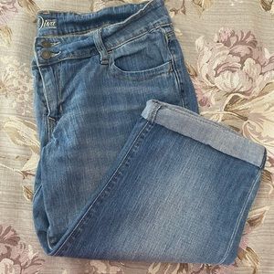 Old Navy - The Diva Jean Capri